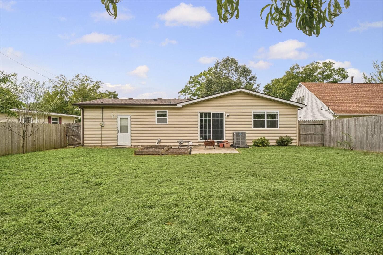 912 Frank Drive Property Photo 34
