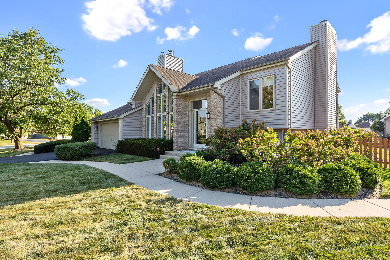 2108 Yellowstar Lane Property Photo 34
