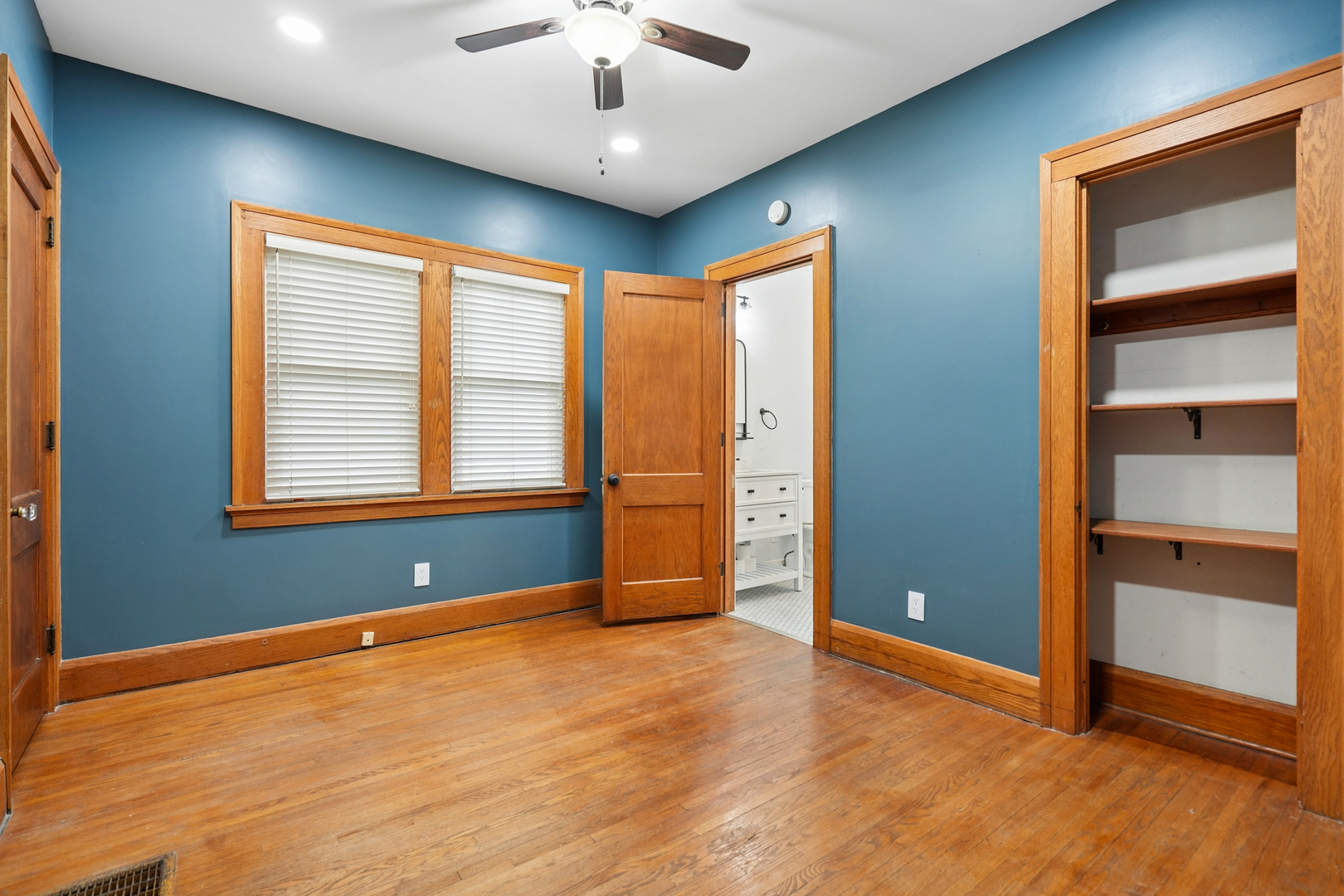 1530 33rd Street Property Photo 13