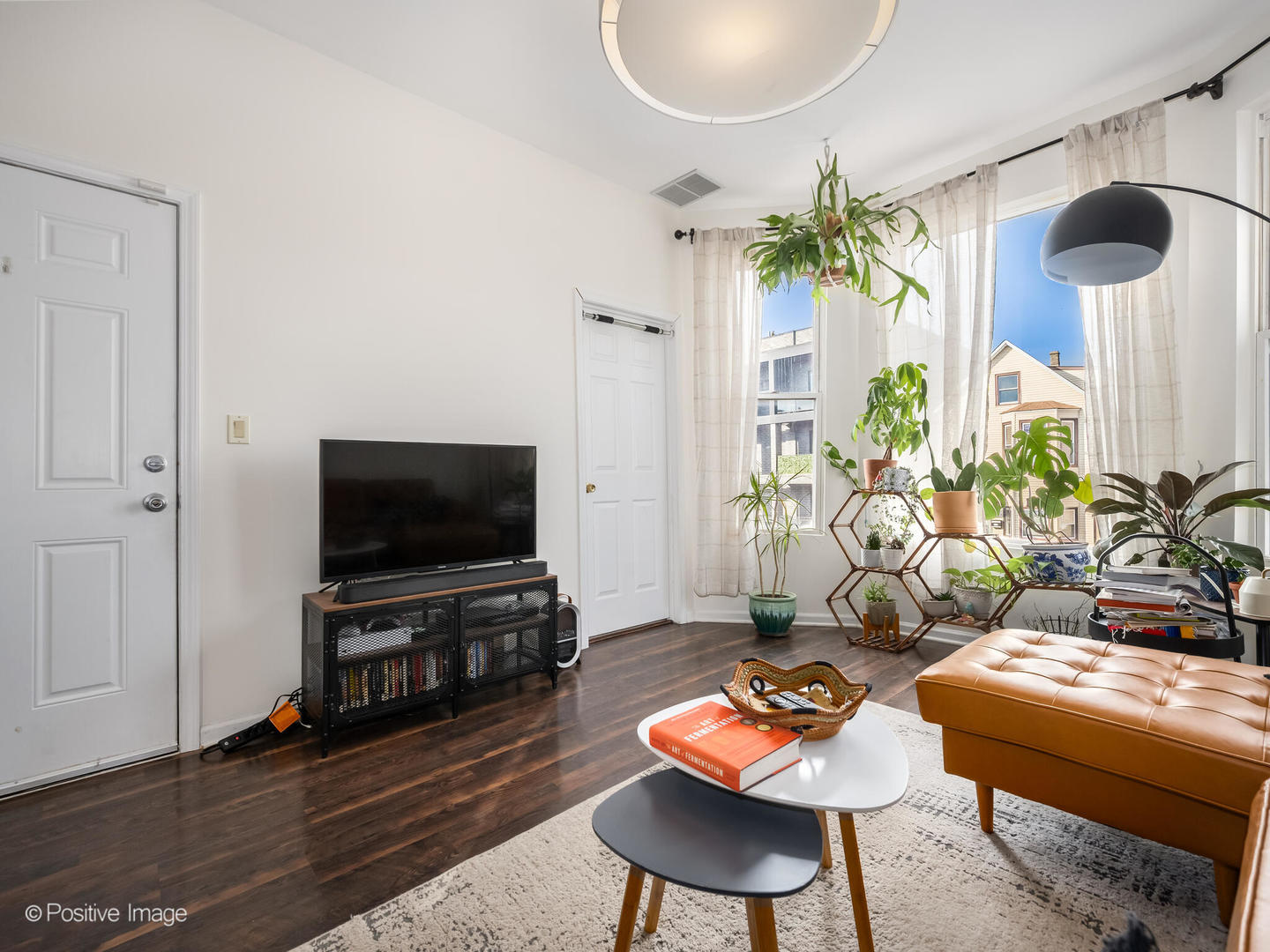 3611 W Diversey Avenue Property Photo 3