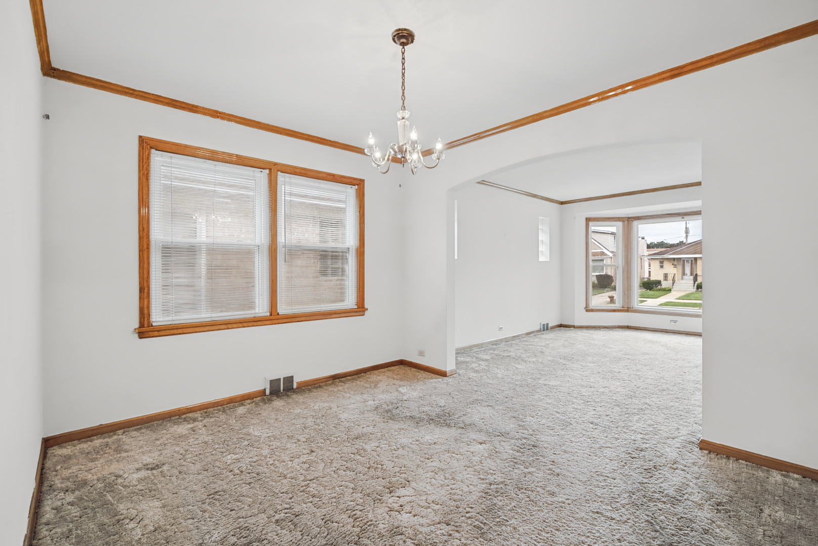 7433 N Oriole Avenue Property Photo 5