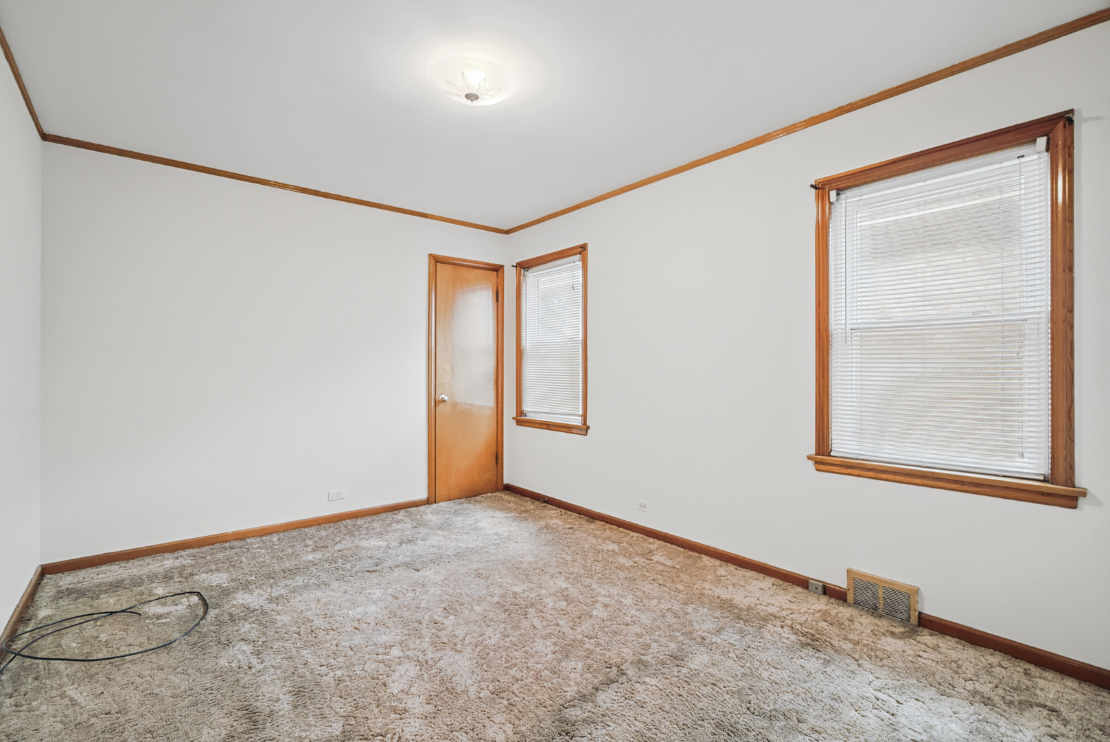 7433 N Oriole Avenue Property Photo 10