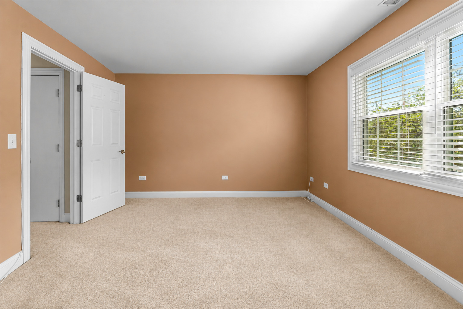 39 Foxcroft Road 203 Property Photo 11