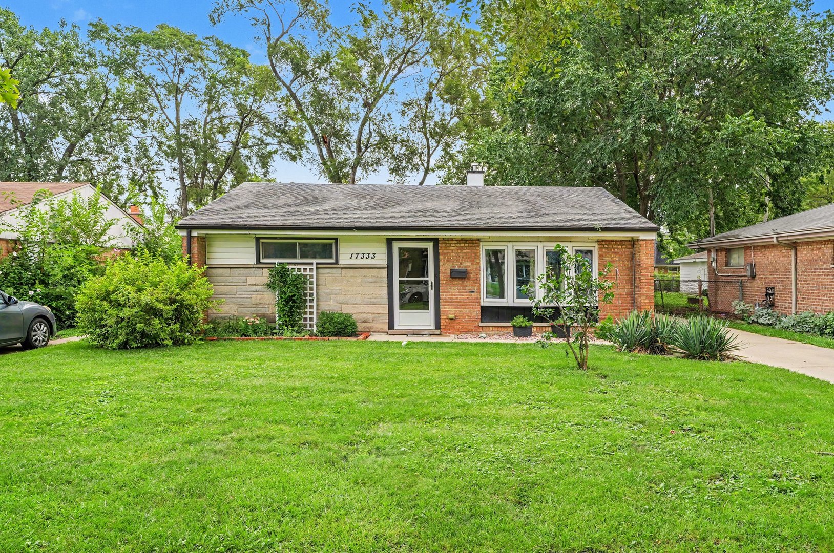 17333 Lorenz Avenue Property Photo 1