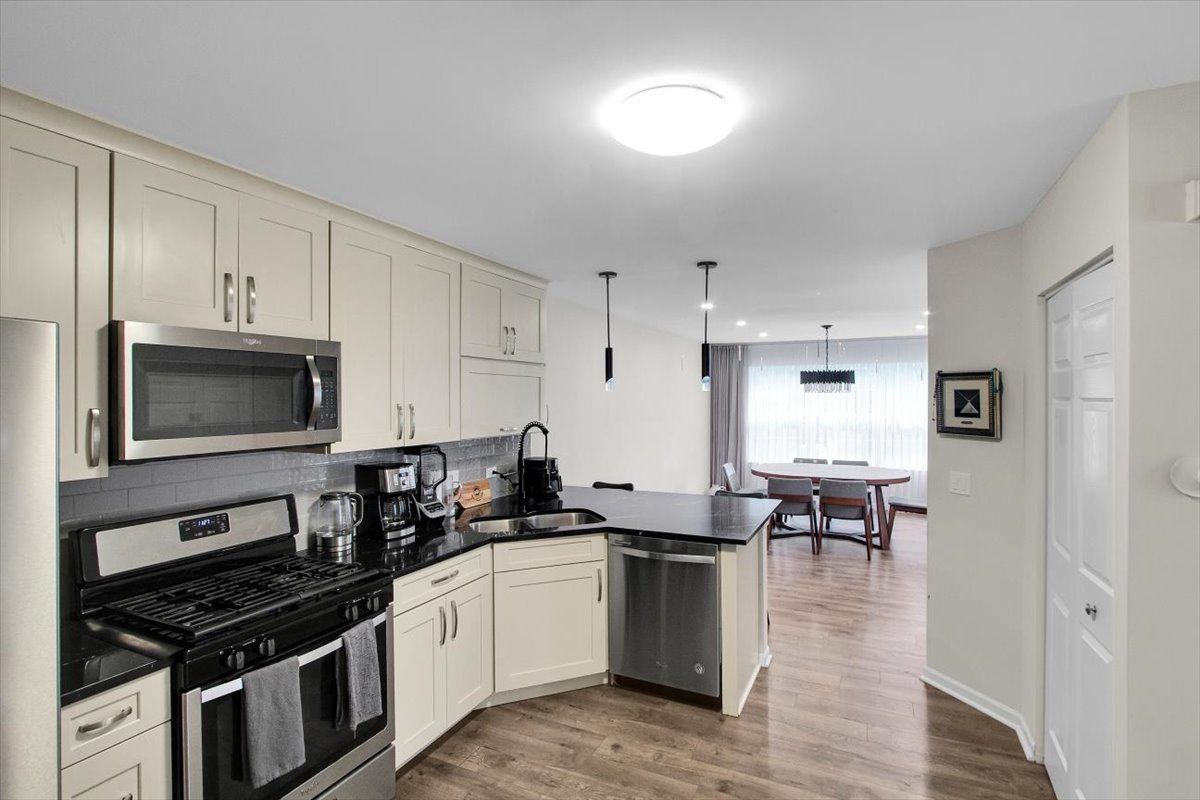 1284 Horseshoe Court Property Photo 16