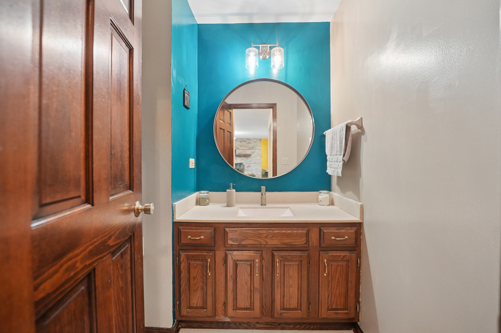 837 Heatherstone Drive Property Photo 16