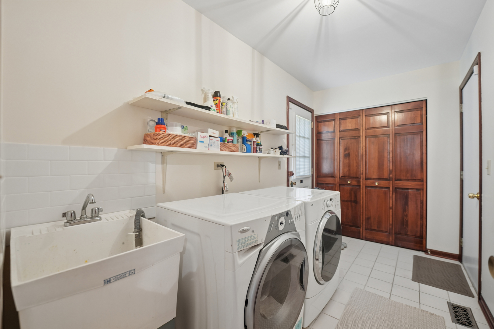 837 Heatherstone Drive Property Photo 17