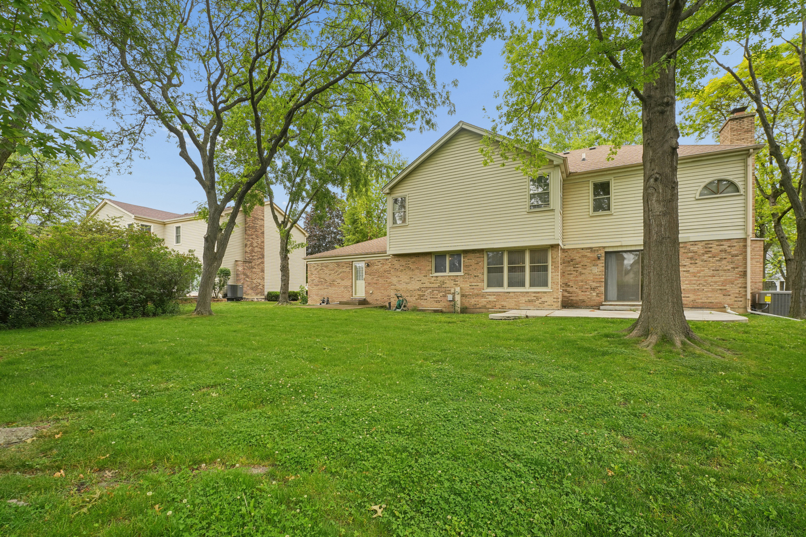 837 Heatherstone Drive Property Photo 19