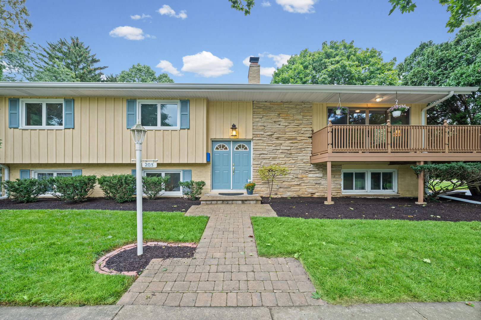 203 Maclaren Lane Property Photo 1