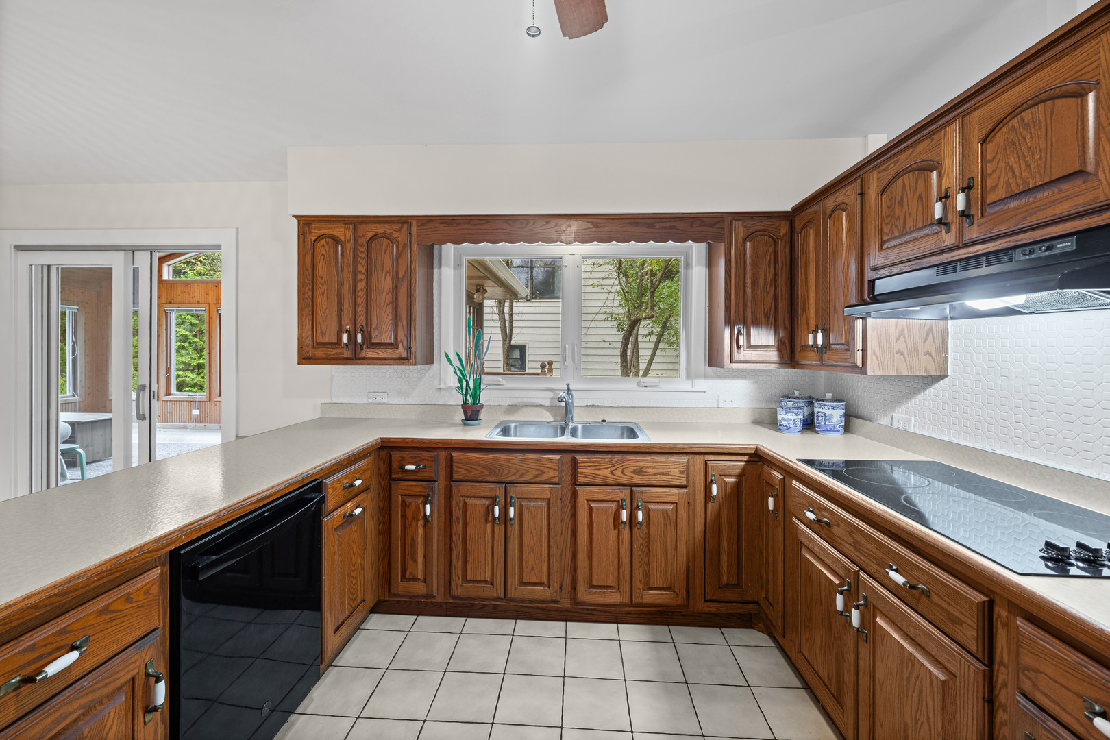 203 Maclaren Lane Property Photo 11