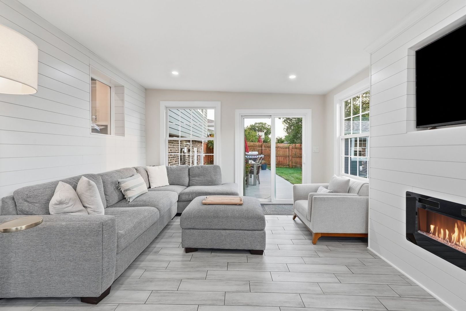 10548 S Tod Drive Property Photo 11