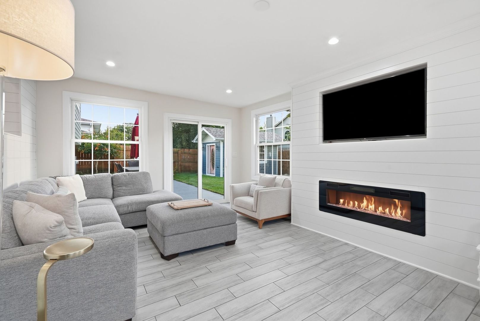 10548 S Tod Drive Property Photo 12