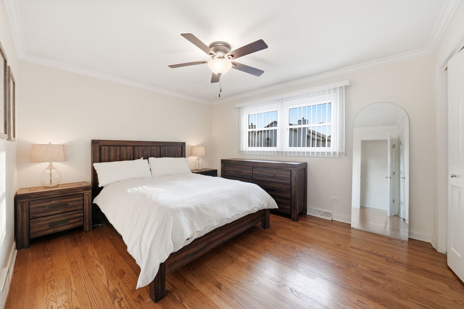 10548 S Tod Drive Property Photo 14