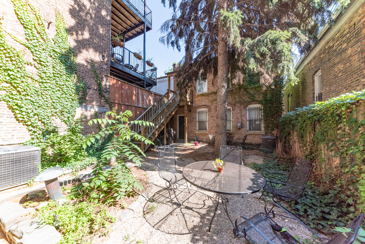 1429 W Chicago Avenue 3 Property Photo 20
