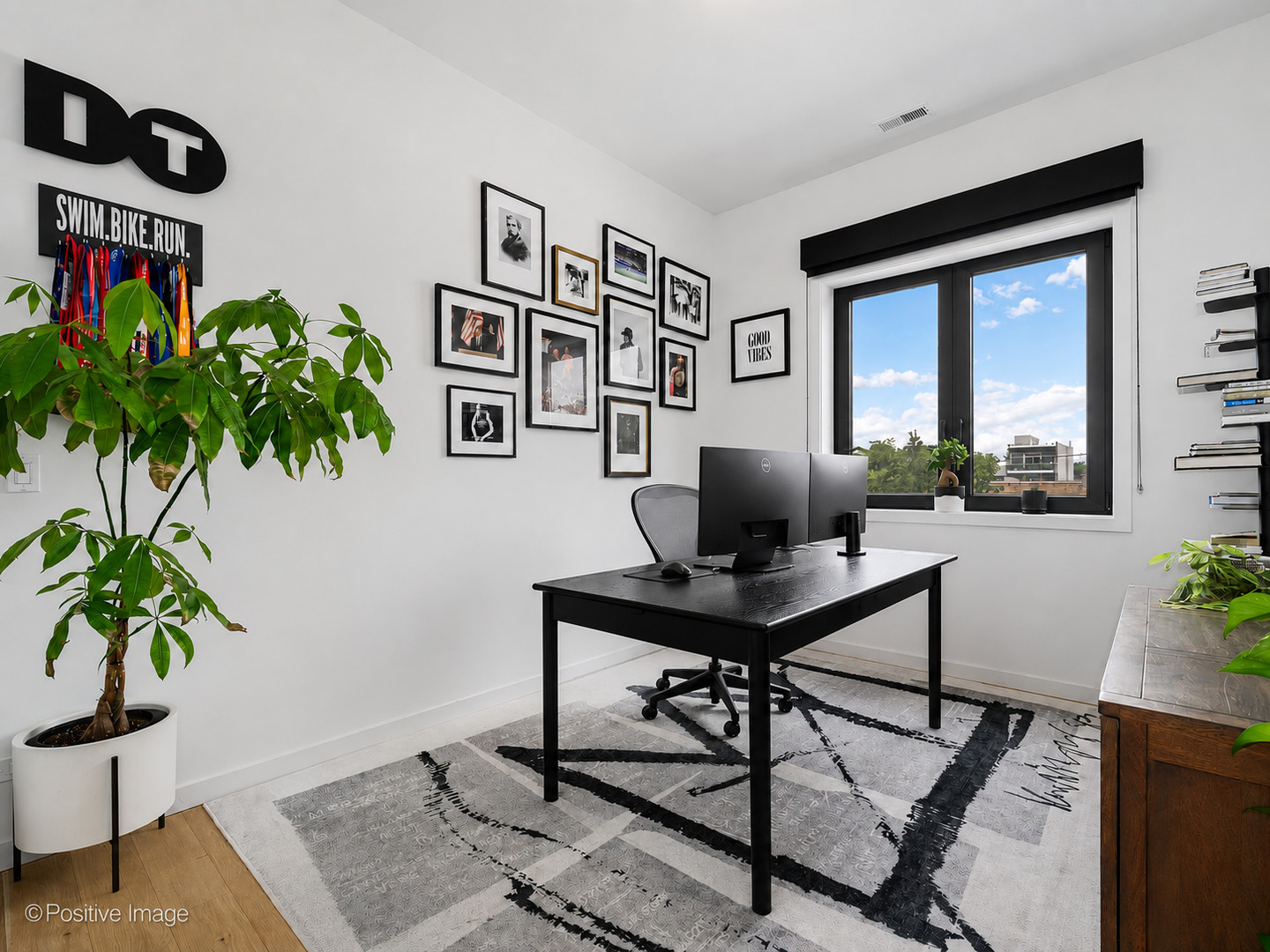 831 N Maplewood Avenue 3 Property Photo 18