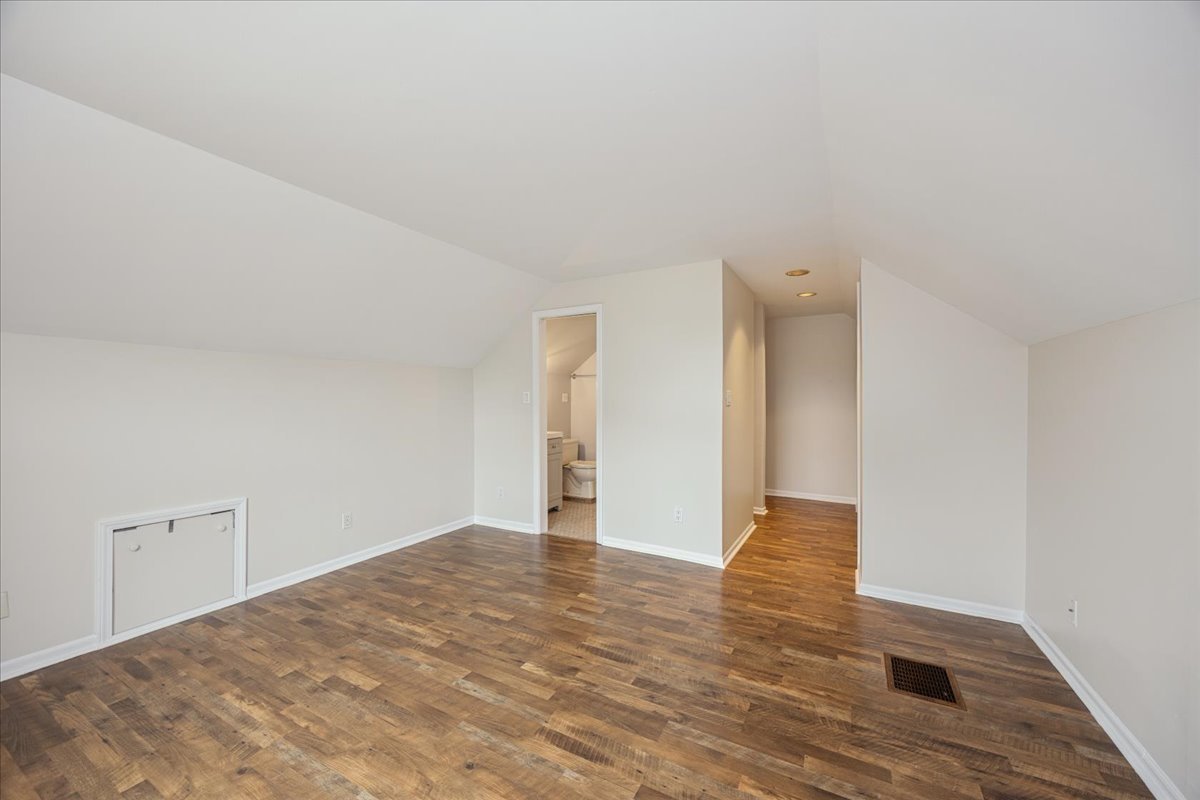 5436 Cumnor Road Property Photo 22