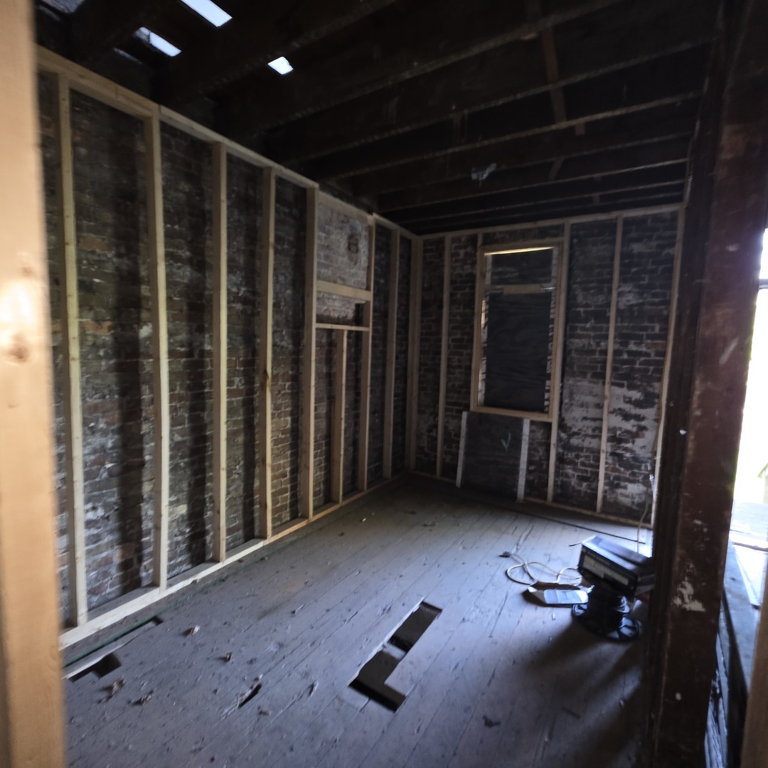 10600 S Langley Avenue Property Photo 3