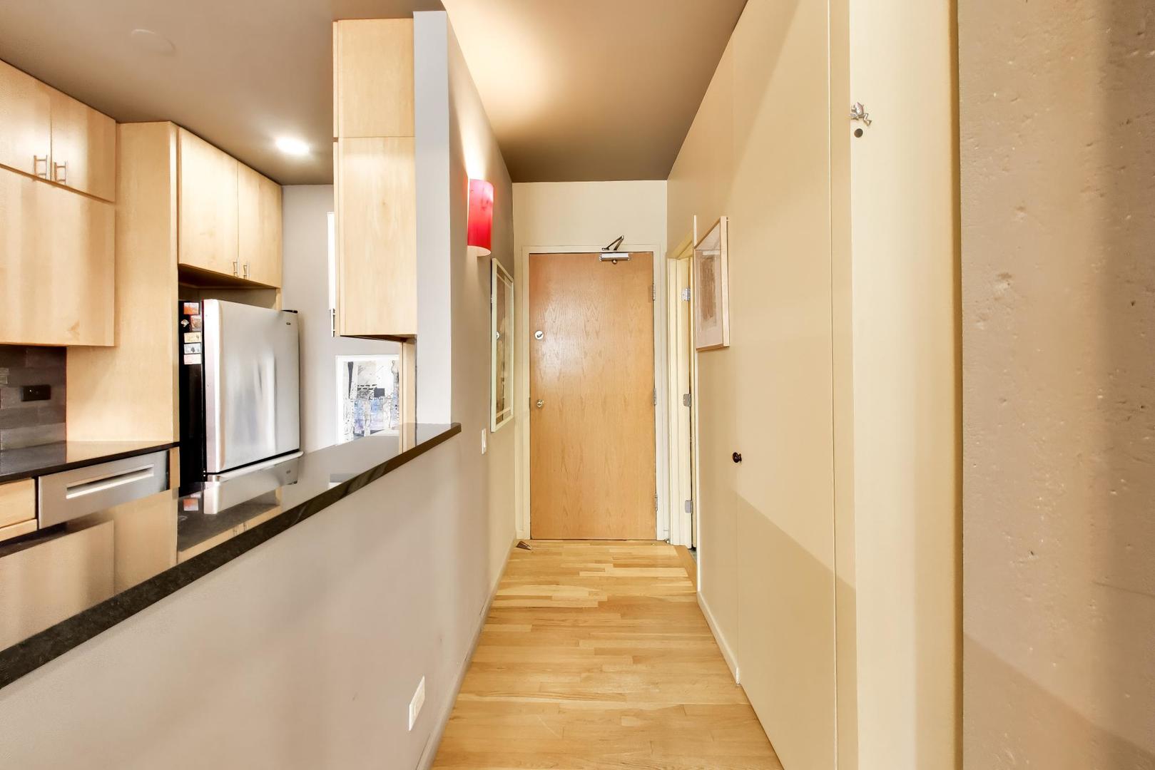 720 S Dearborn Street 504 Property Photo 18
