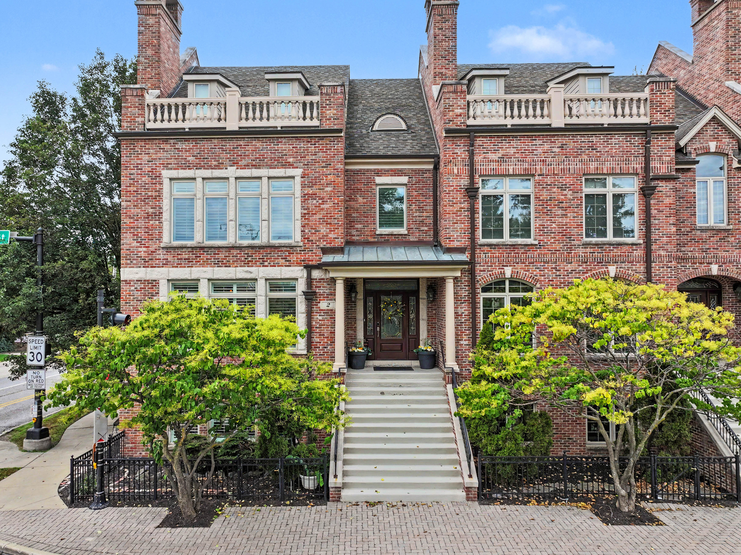 2 N Smith Street Property Photo 1