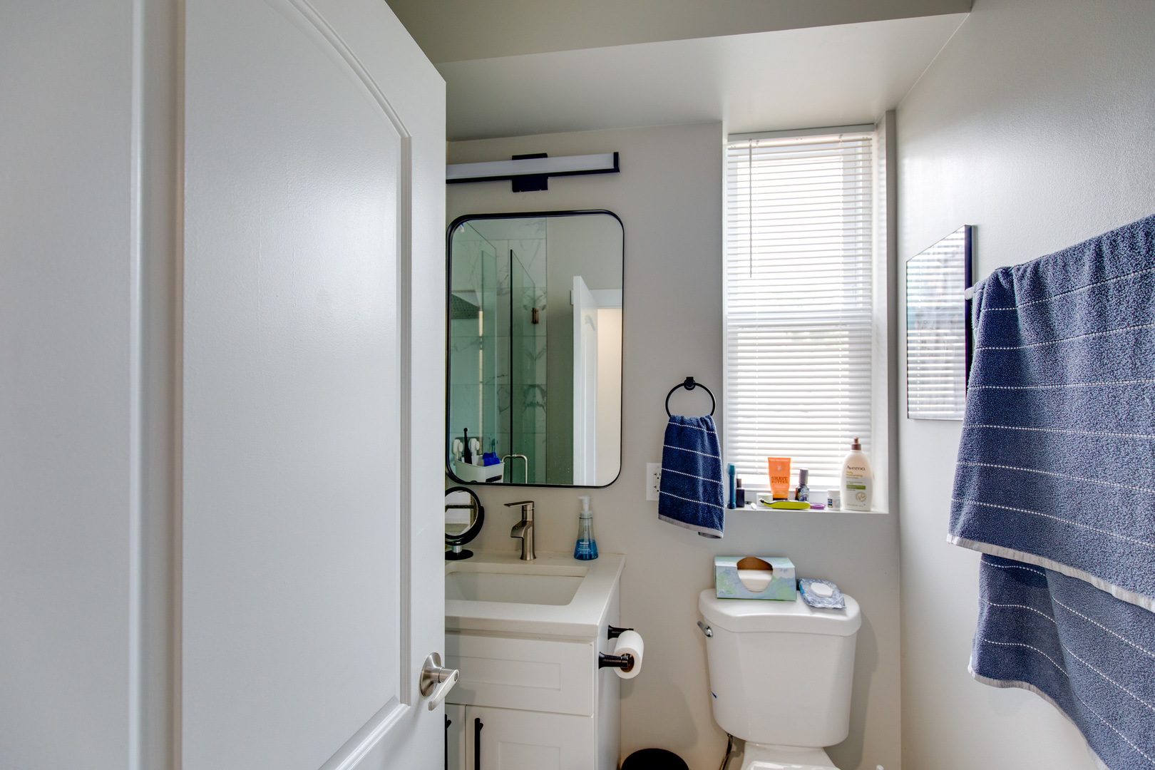 1425 N Campbell Avenue Property Photo 4