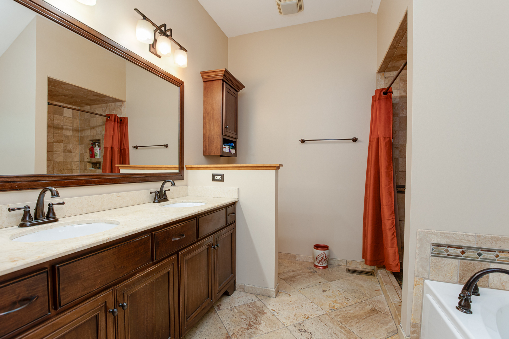 950 Dunham Drive Property Photo 11