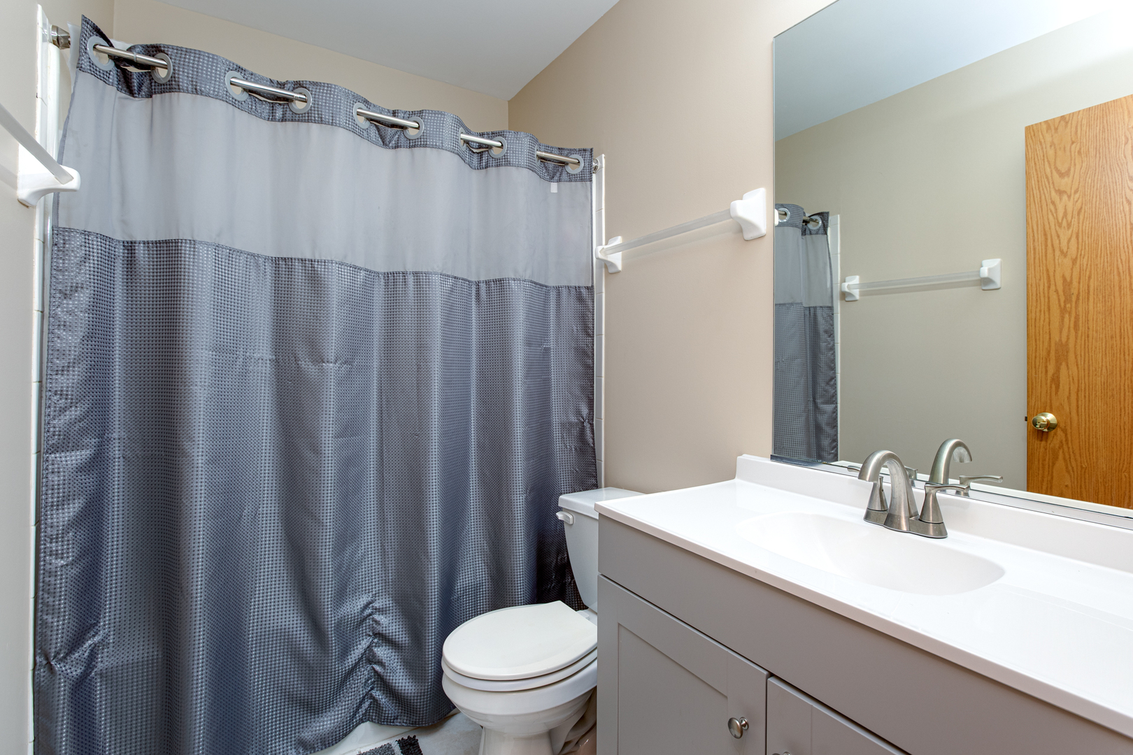 950 Dunham Drive Property Photo 14