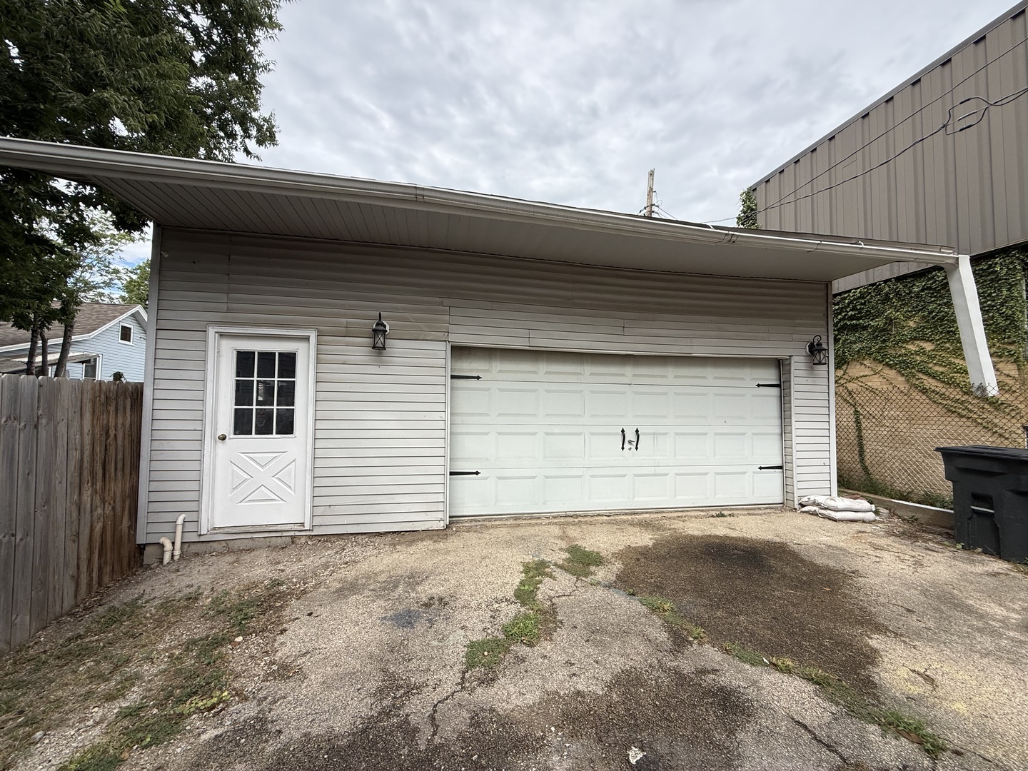 1015 6th Street Property Photo 3