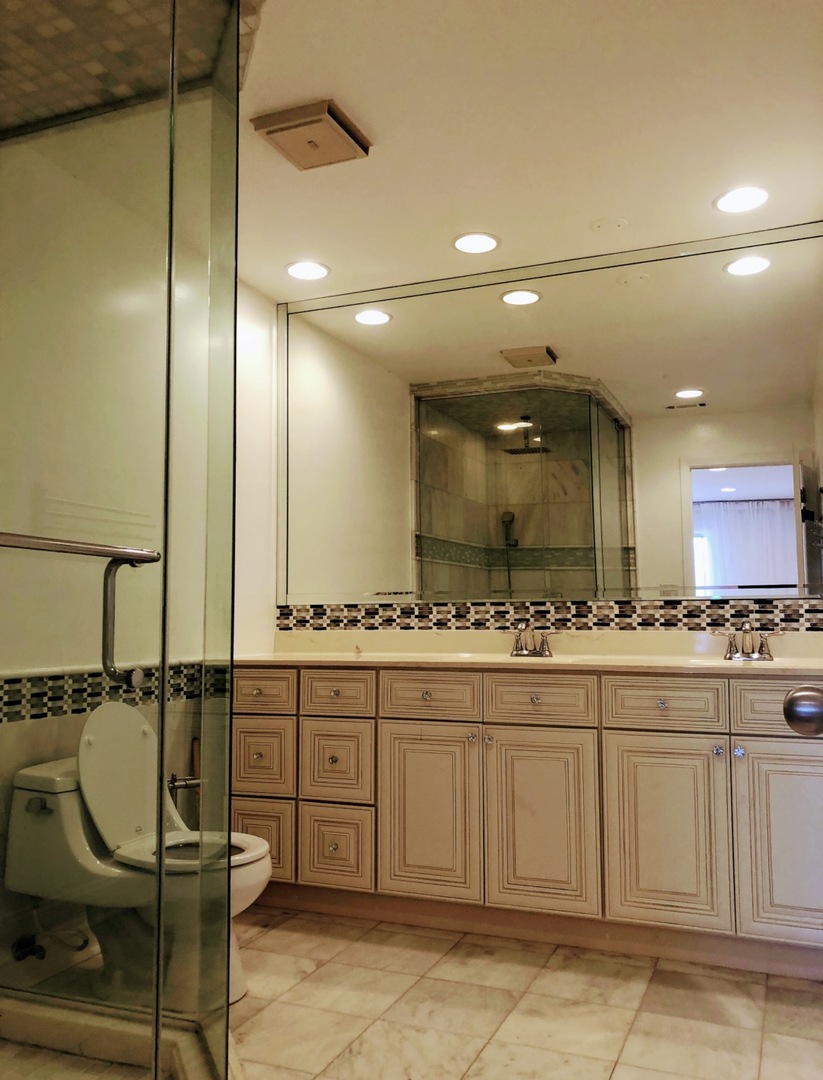 1108 Castilian Court 211 Property Photo 8
