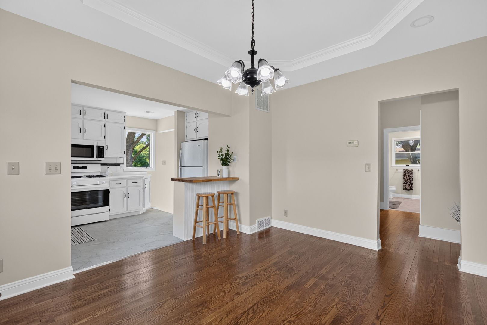 984 Pomeroy Street Property Photo 6