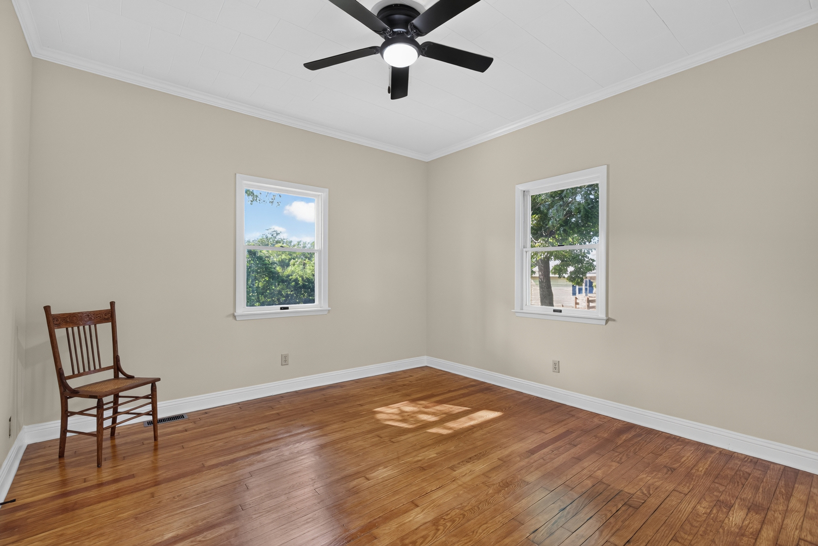 984 Pomeroy Street Property Photo 13