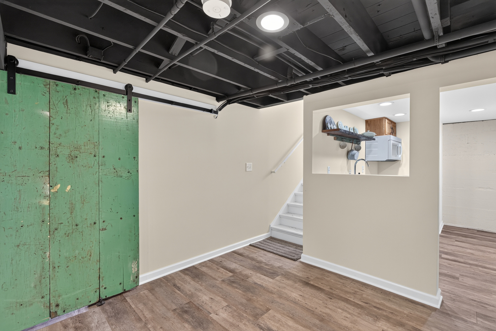 984 Pomeroy Street Property Photo 22