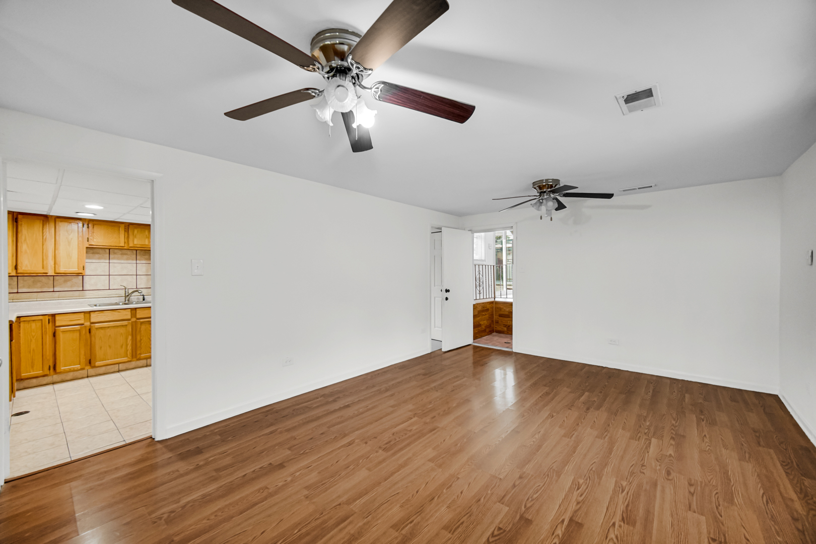 7506 W 83rd Place Property Photo 19