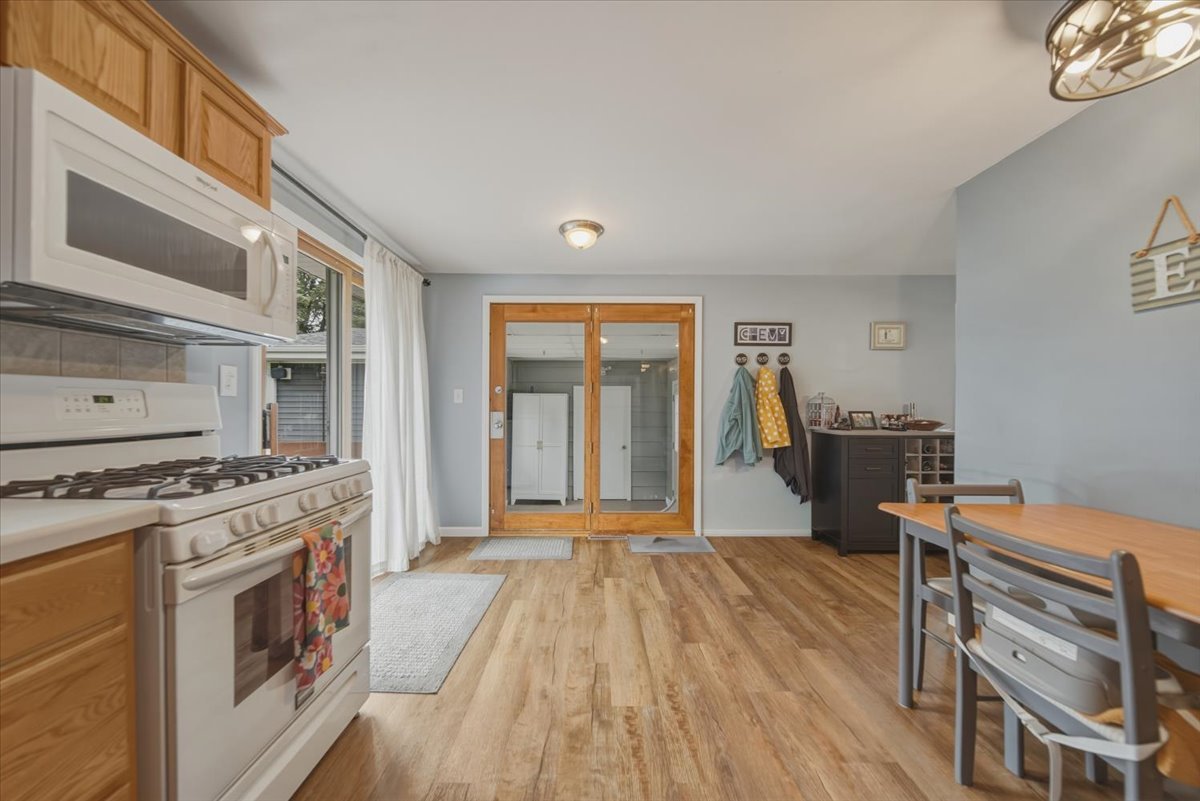 5564 S Greenland Drive Property Photo 8