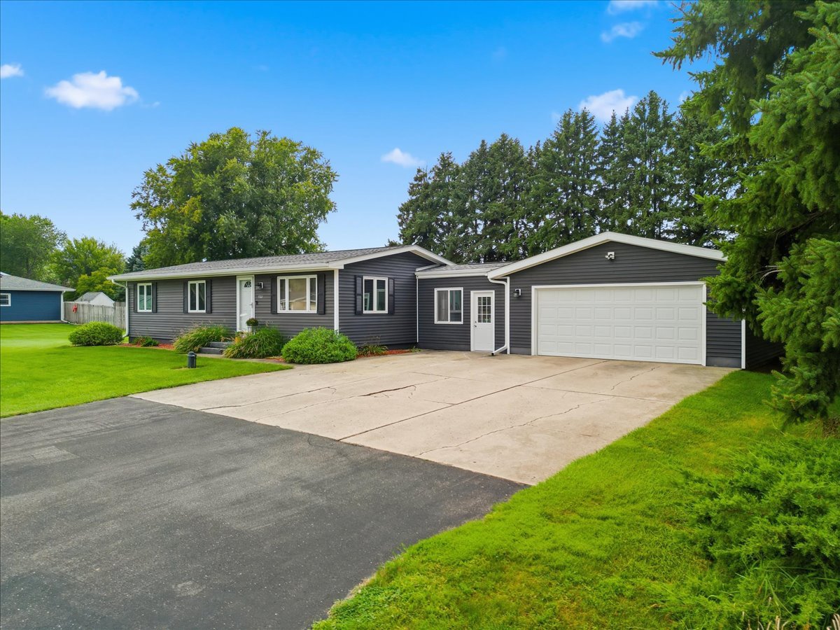 5564 S Greenland Drive Property Photo 17