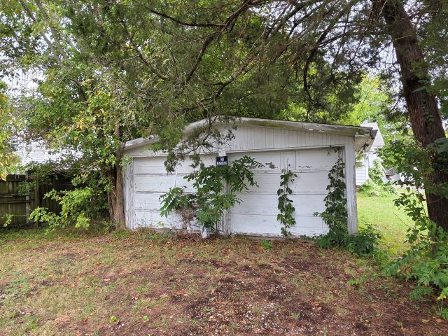 1029 S Mckinley Street Property Photo 28
