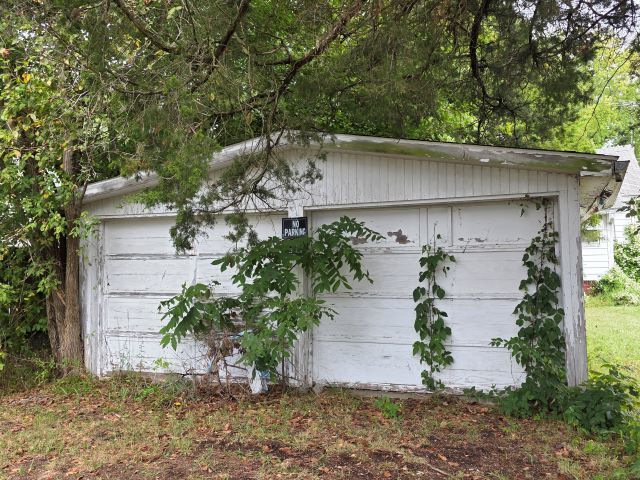 1029 S Mckinley Street Property Photo 29