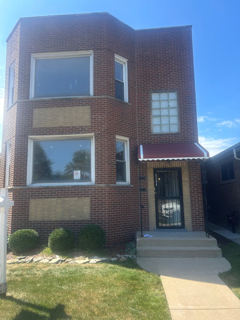 8344 S Lafayette Avenue Property Photo 1