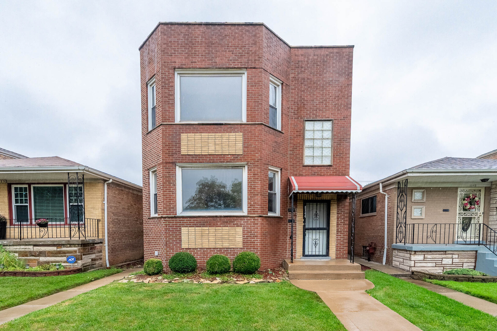 8344 S Lafayette Avenue Property Photo 1