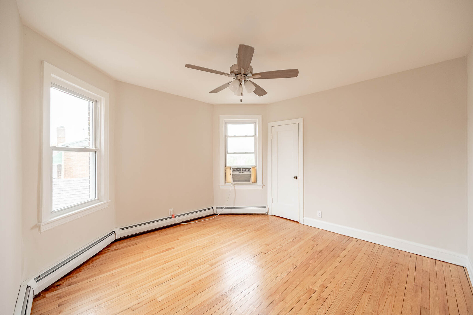 8344 S Lafayette Avenue Property Photo 11