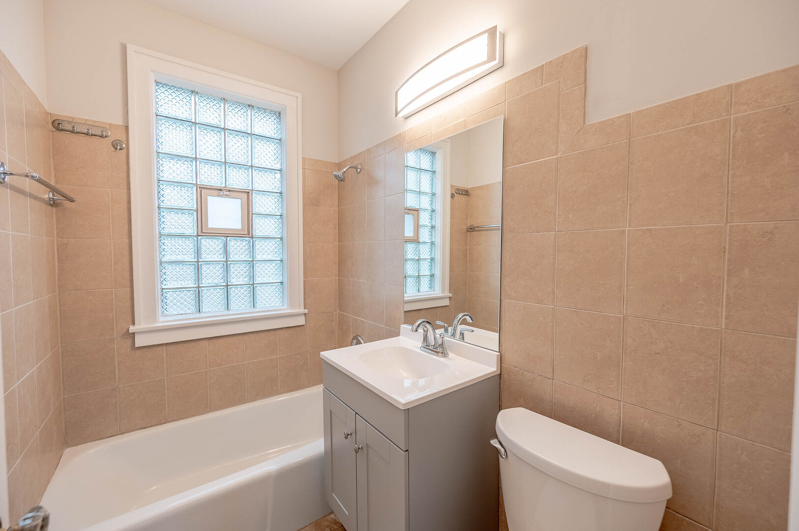 8344 S Lafayette Avenue Property Photo 13