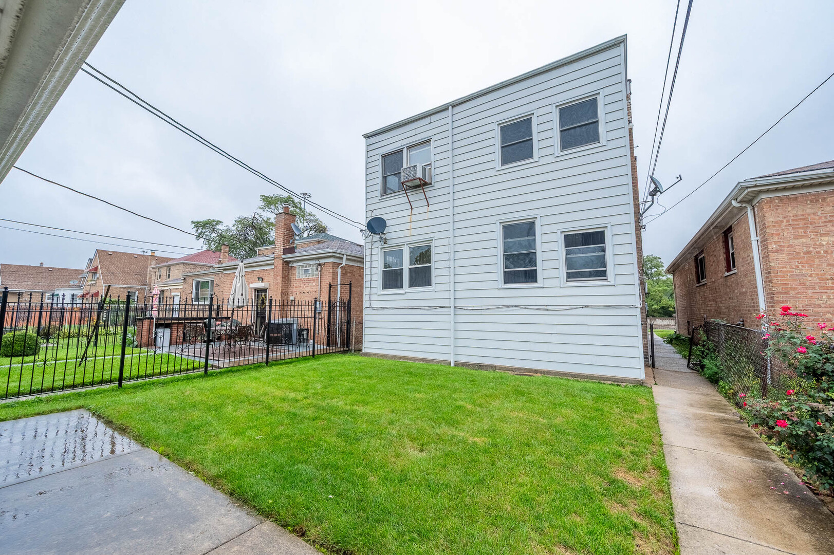 8344 S Lafayette Avenue Property Photo 16