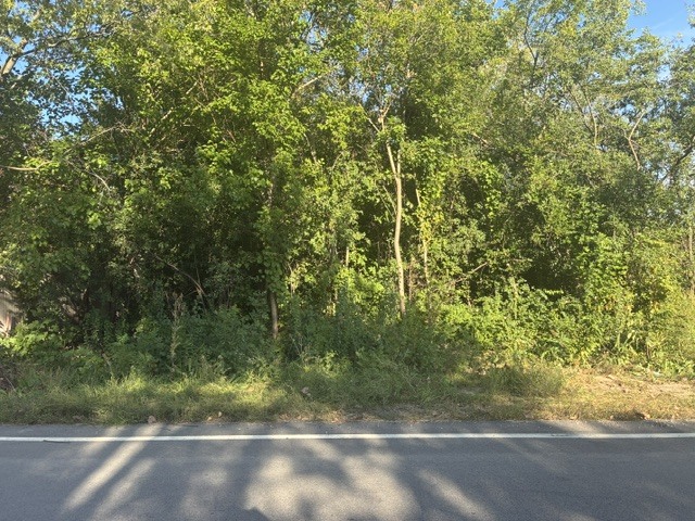 8240 Clarendon Hills Road Property Photo 1
