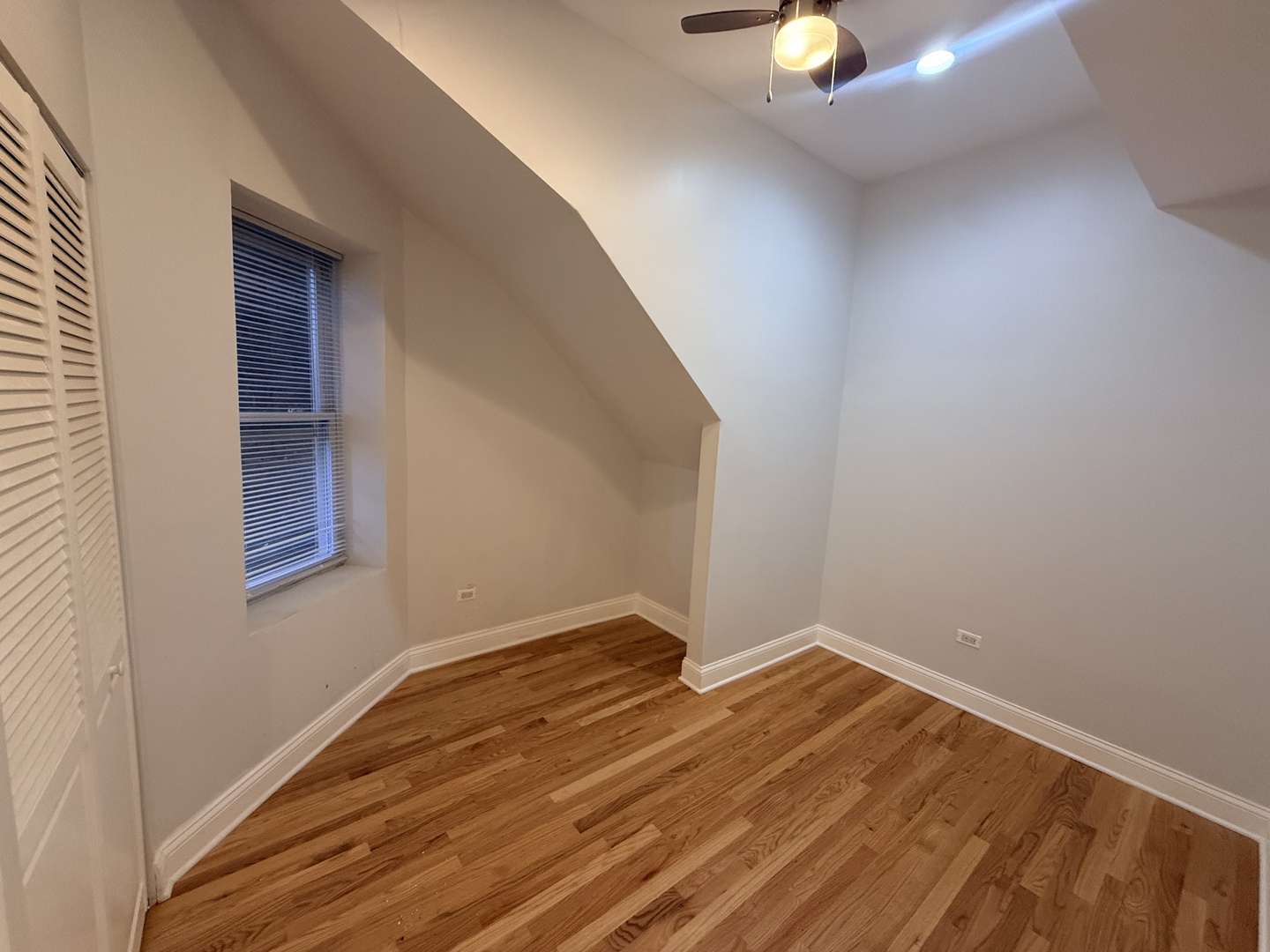 1334 N Ridgeway Avenue 1 Property Photo 6