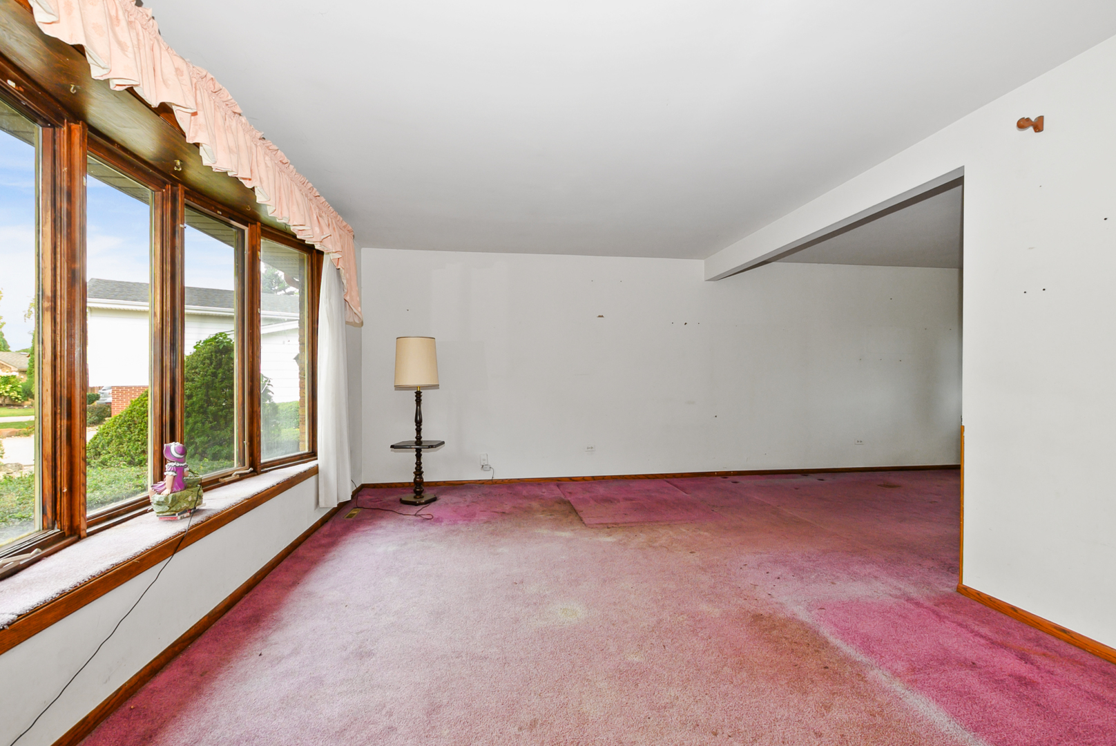 8540 Candlelight Drive Property Photo 6