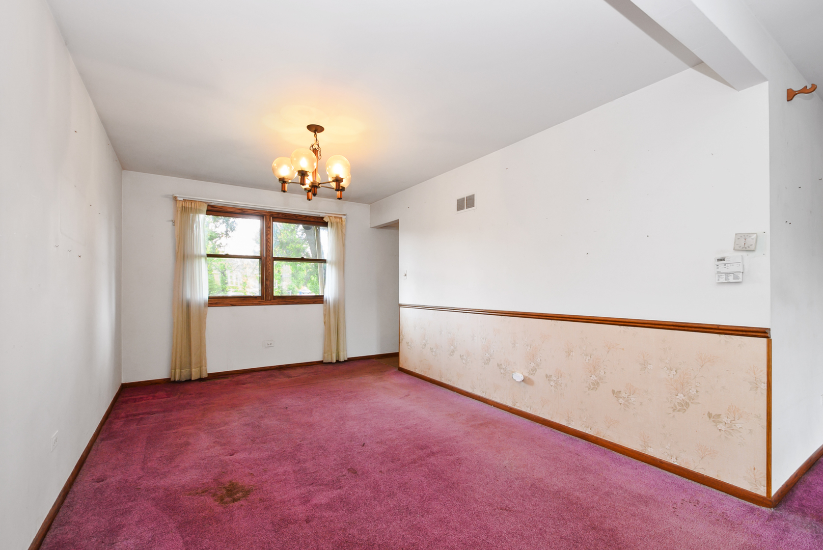 8540 Candlelight Drive Property Photo 8
