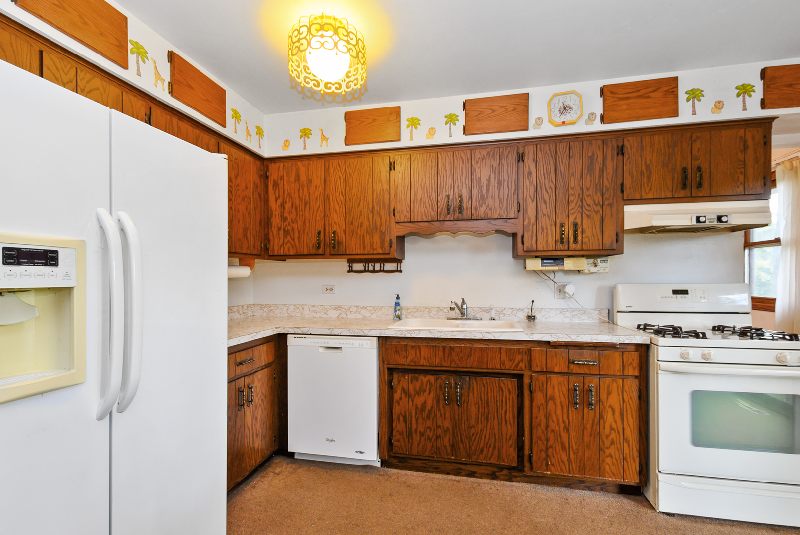 8540 Candlelight Drive Property Photo 13