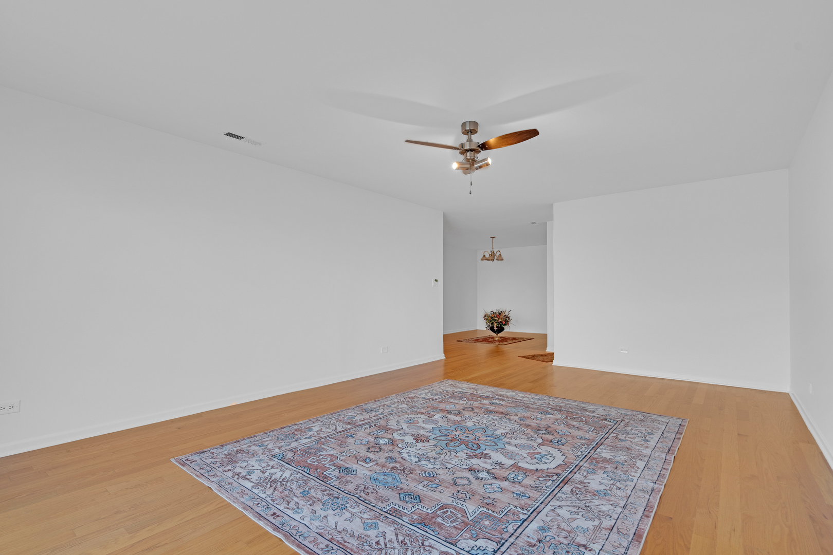 9240 Gross Point Road 410 Property Photo 6