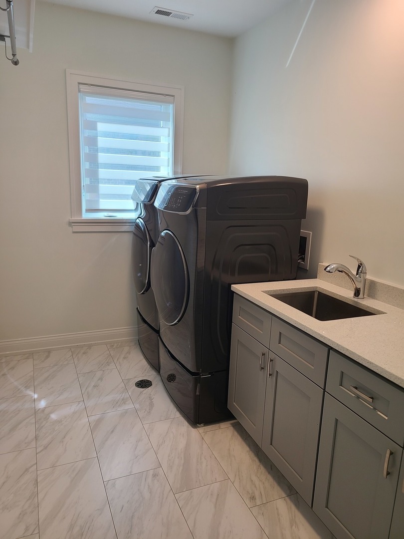 10057 S 86th Court Property Photo 16