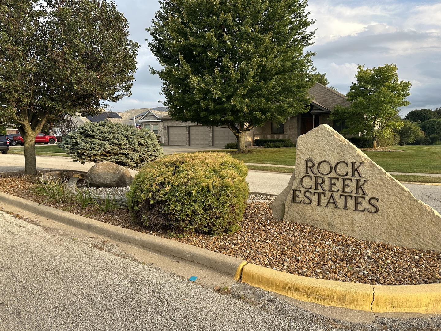 485 Rock Creek Drive Property Photo 3