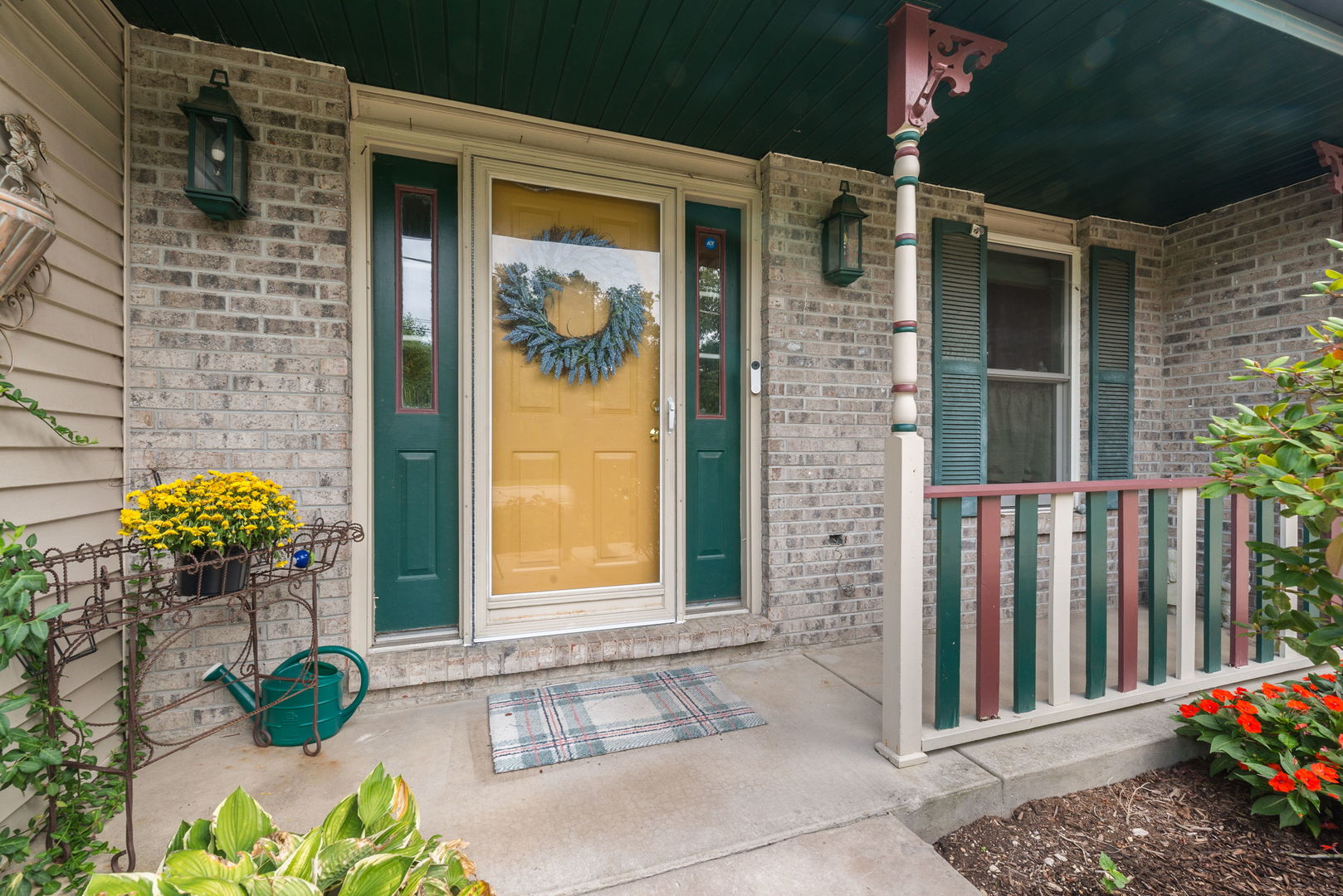 5903 Bentley Avenue Property Photo 3
